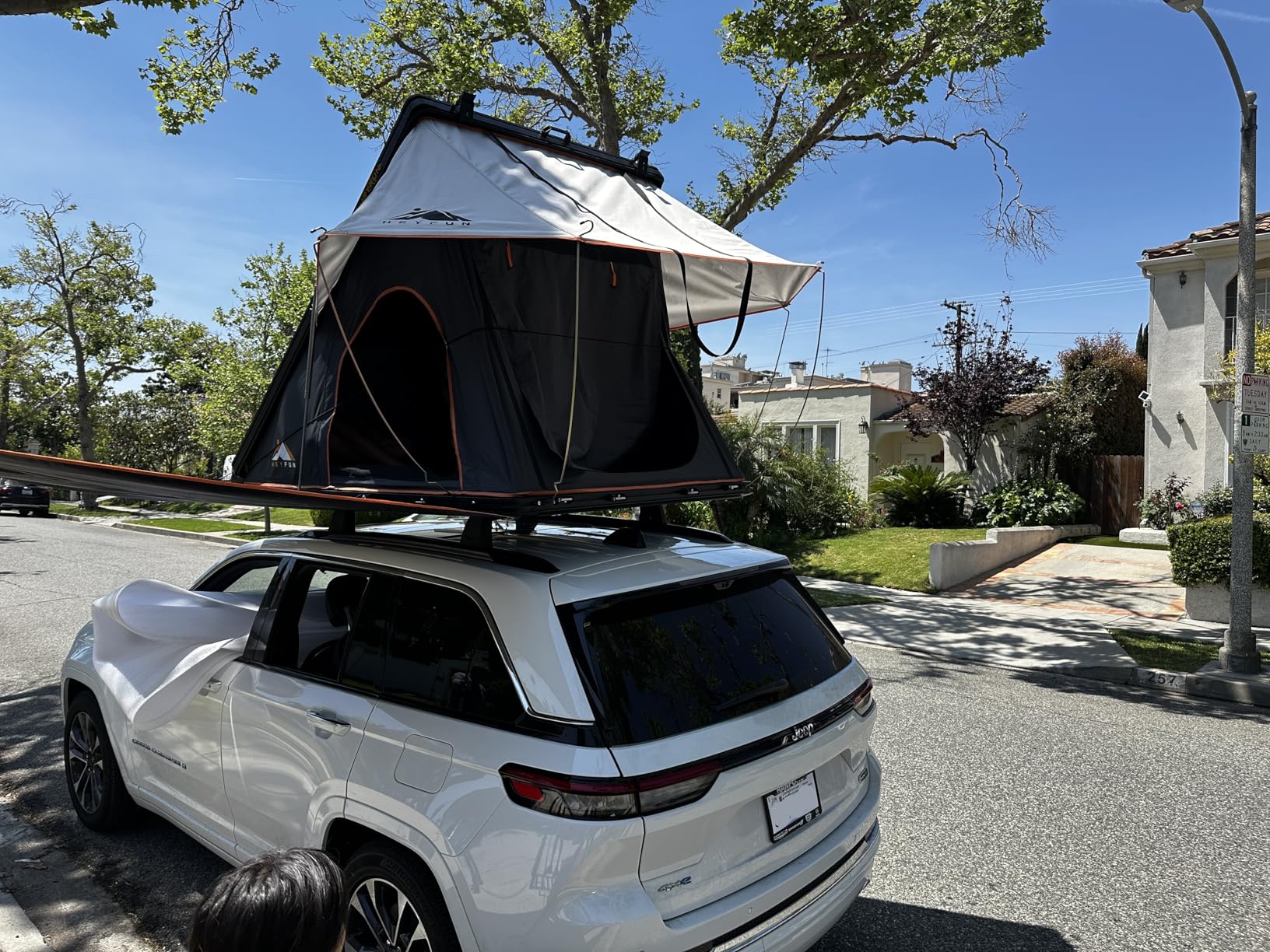 Adventurer Pro Rooftop Tent Hard Shell